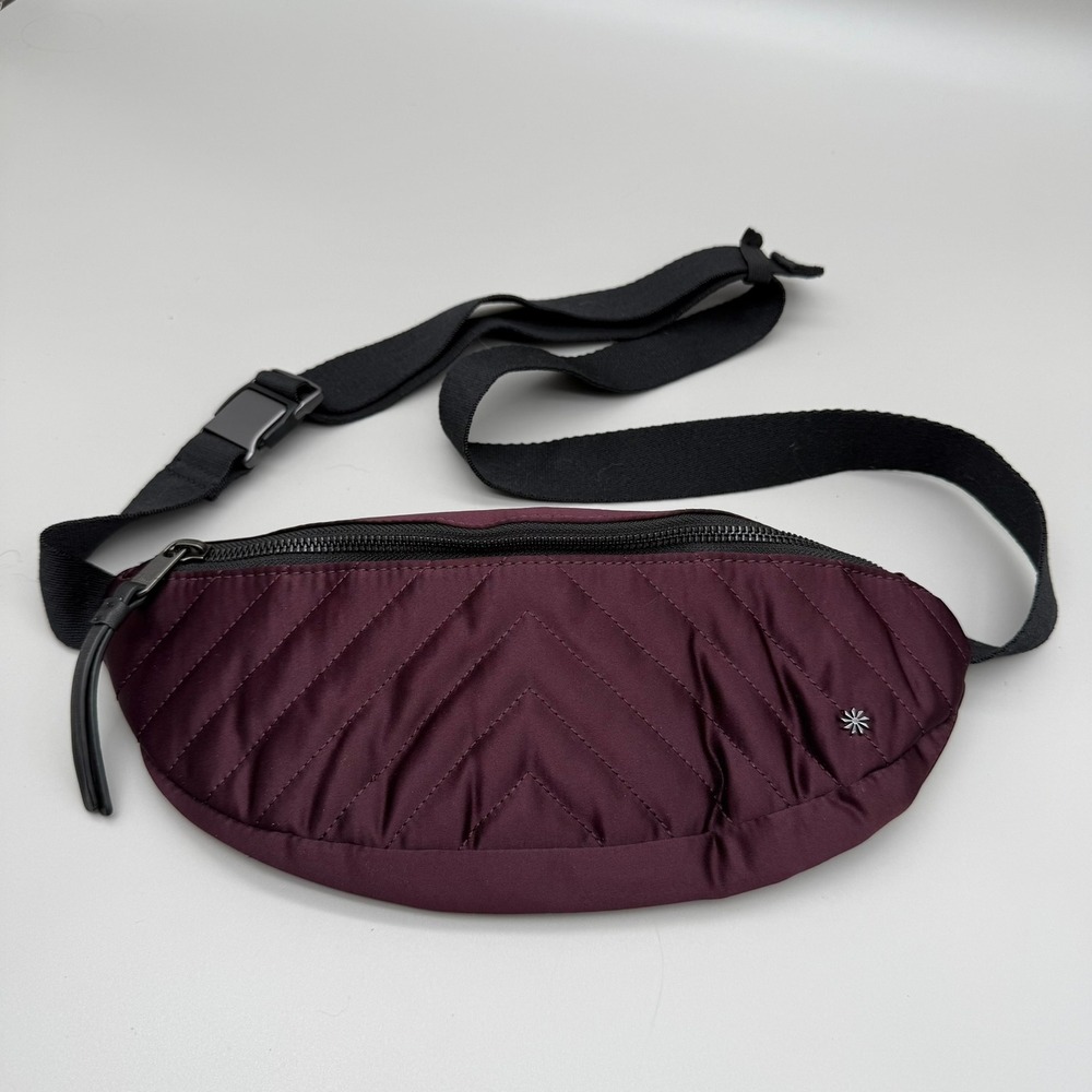 Athleta Excursion Belt Bag Quilted Chevron Dark Berry Plum Waist Pack 465727